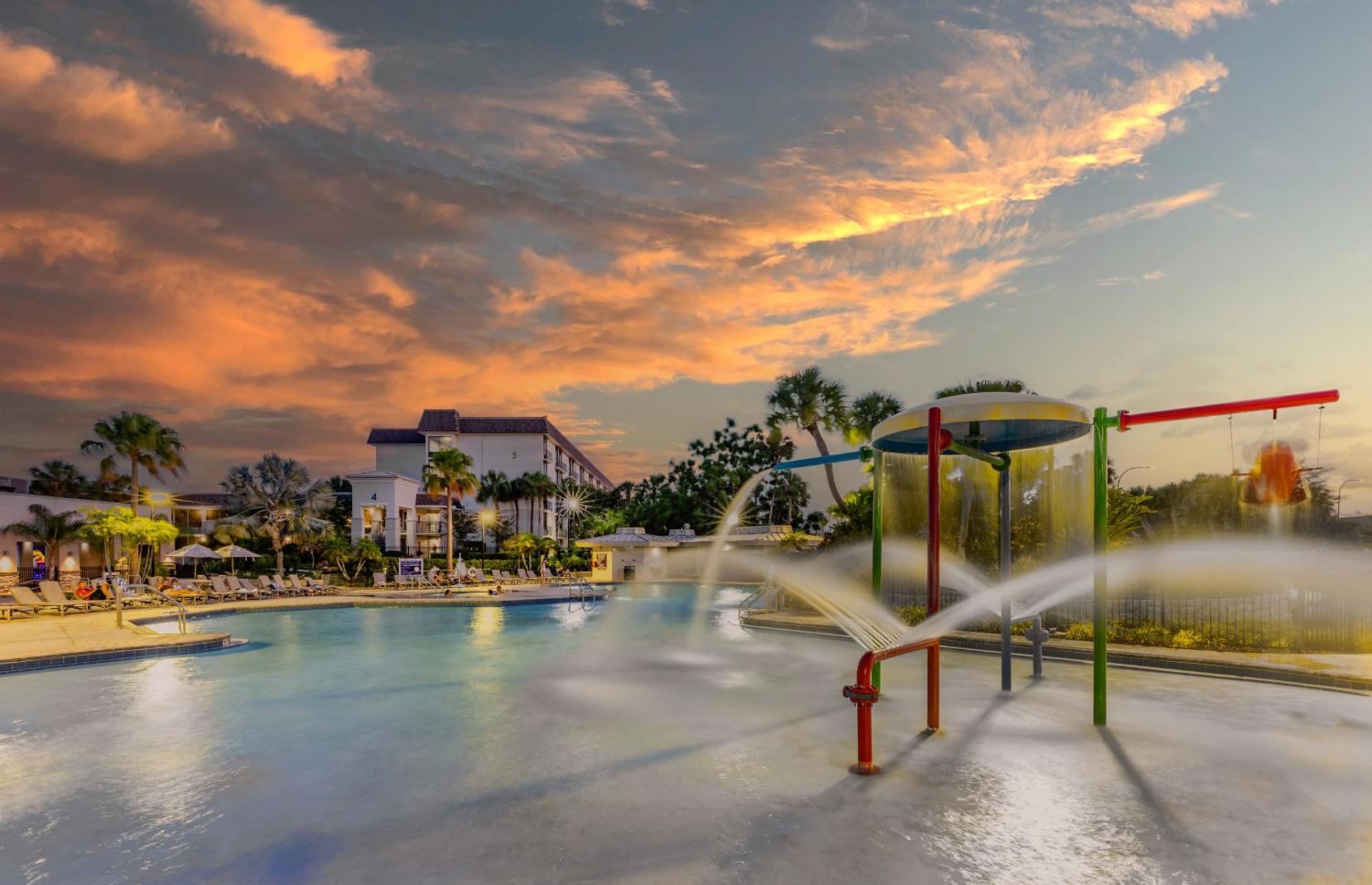 Avanti Palms Resort And Conference Center Orlando Exterior photo